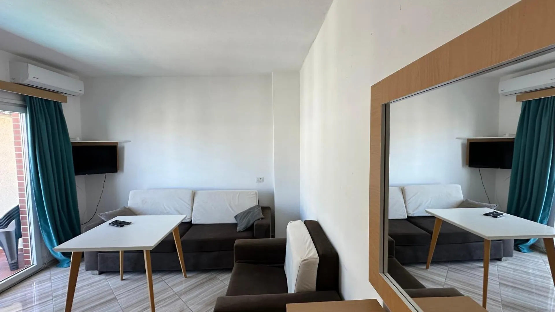 Asja Apartments Shëngjin 0*,